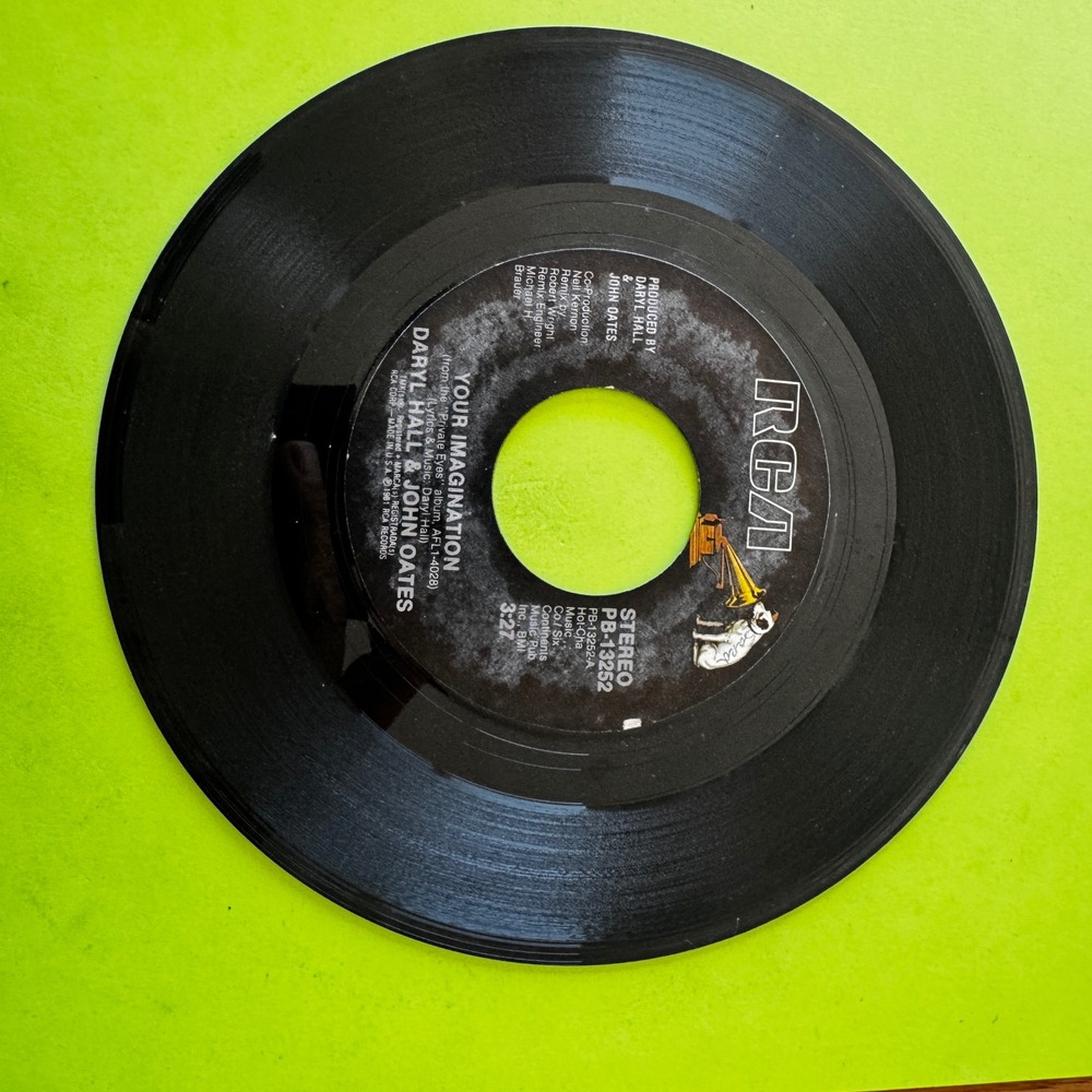 Daryl Hall & John Oates Your Imagination Sara Smile 7" Vinyl 45 RPM RCA PB-13252